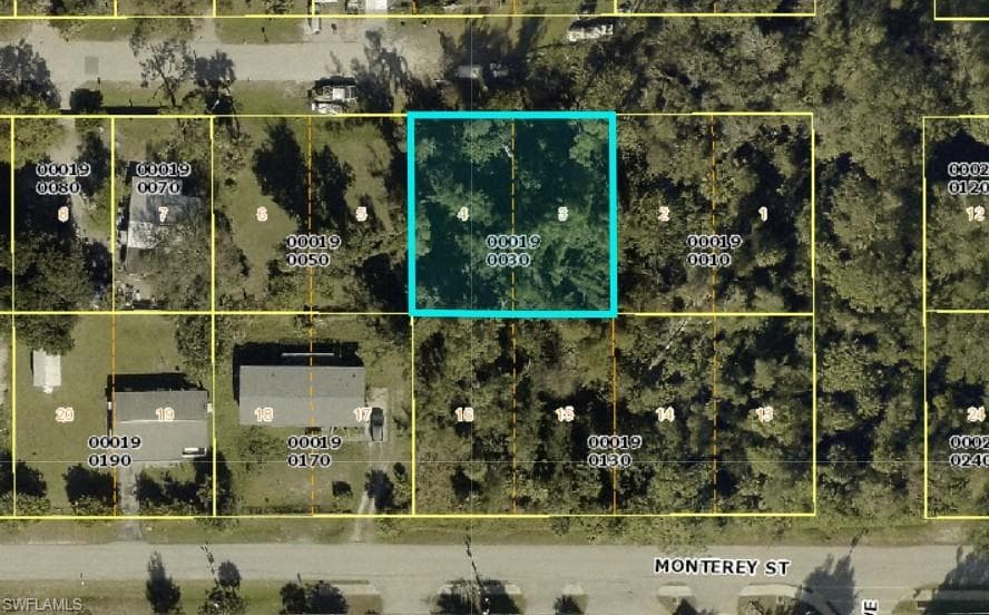 437 Santa Cruz ST NORTH FORT MYERS, FL 33903