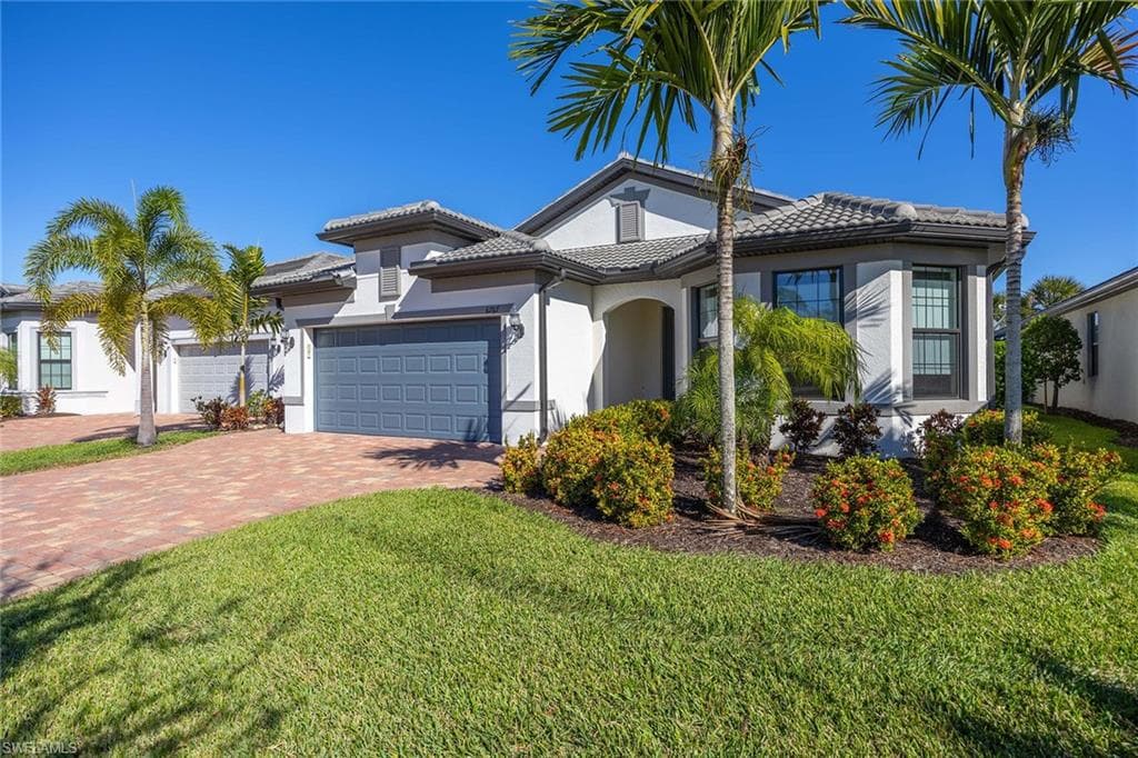 6767 Pennyroyal DR NAPLES, FL 34114