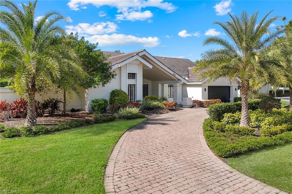 806 Knoll Wood CT NAPLES, FL 34108