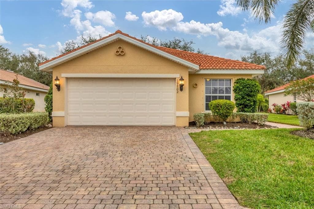 19702 Villa Rosa LOOP ESTERO, FL 33967