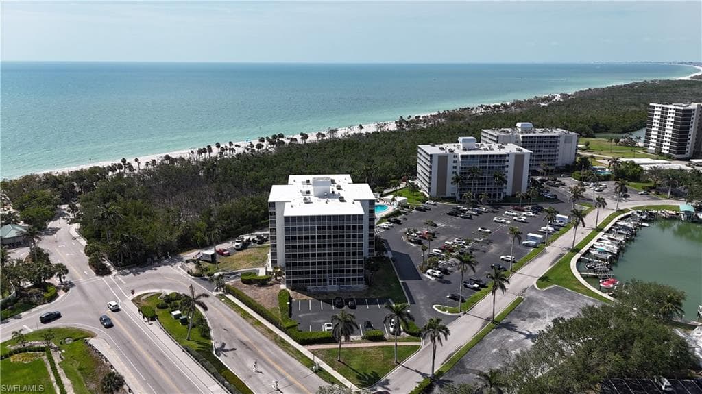 1 Bluebill AVE 412 NAPLES, FL 34108