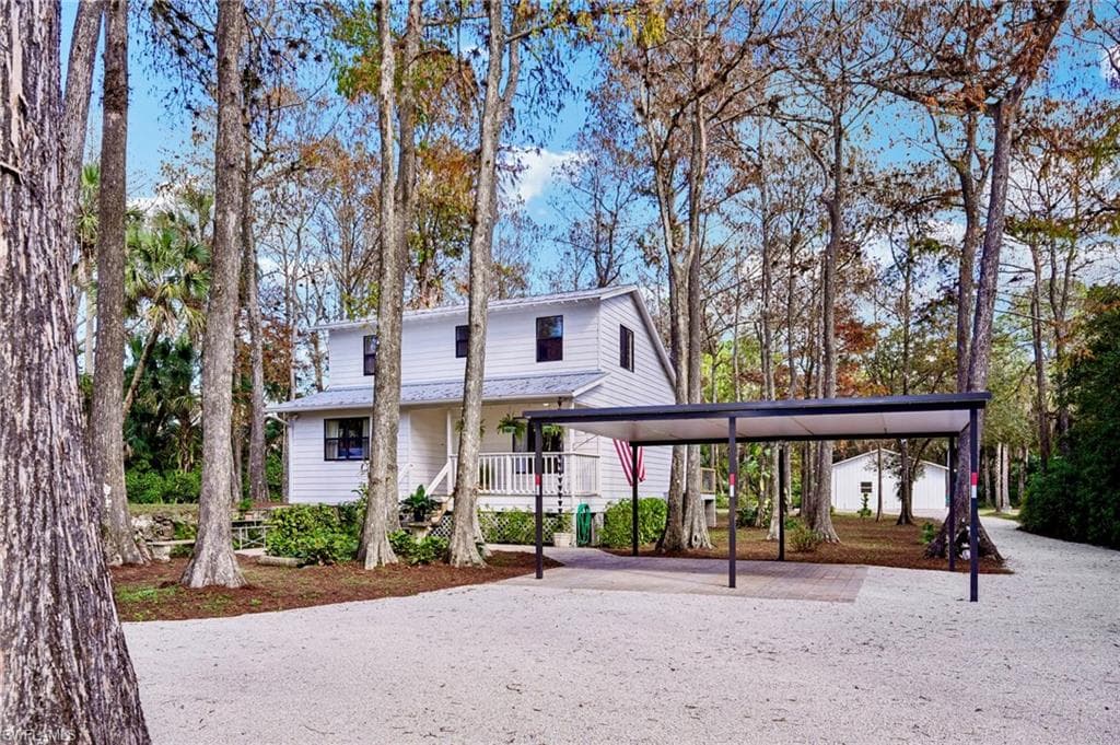 740 15th ST NW NAPLES, FL 34120