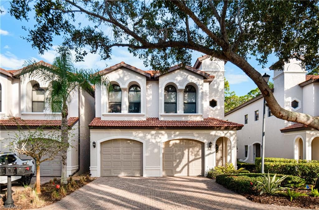 27011 Serrano WAY 102 BONITA SPRINGS, FL 34135