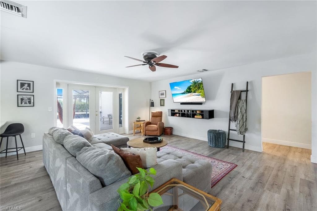 79 Constitution DR NAPLES, FL 34112