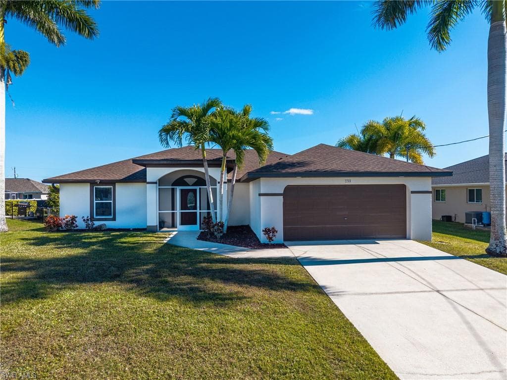 2705 SW 21st PL CAPE CORAL, FL 33914