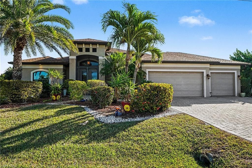 2127 SE 17th PL CAPE CORAL, FL 33990