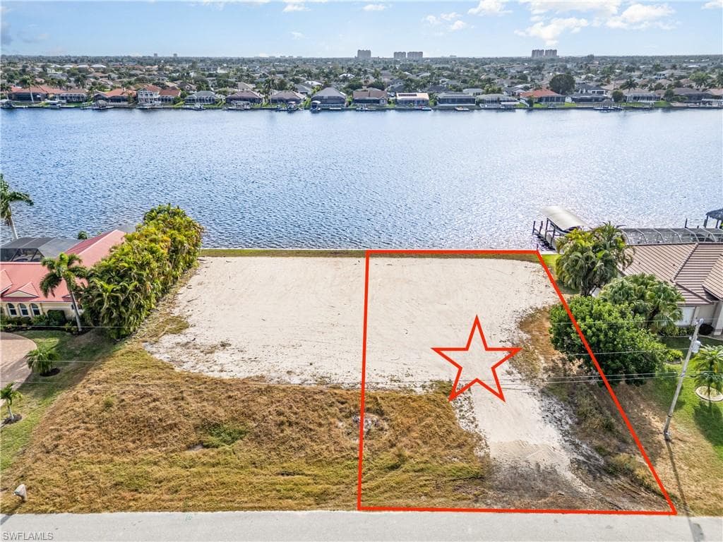 1132 SW 43rd ST CAPE CORAL, FL 33914