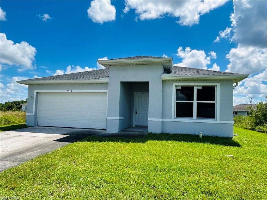 3215 8th ST SW LEHIGH ACRES, FL 33976