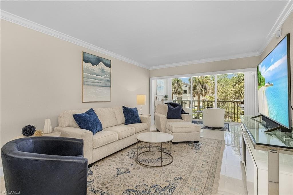 234 Banyan BLVD 234 NAPLES, FL 34102