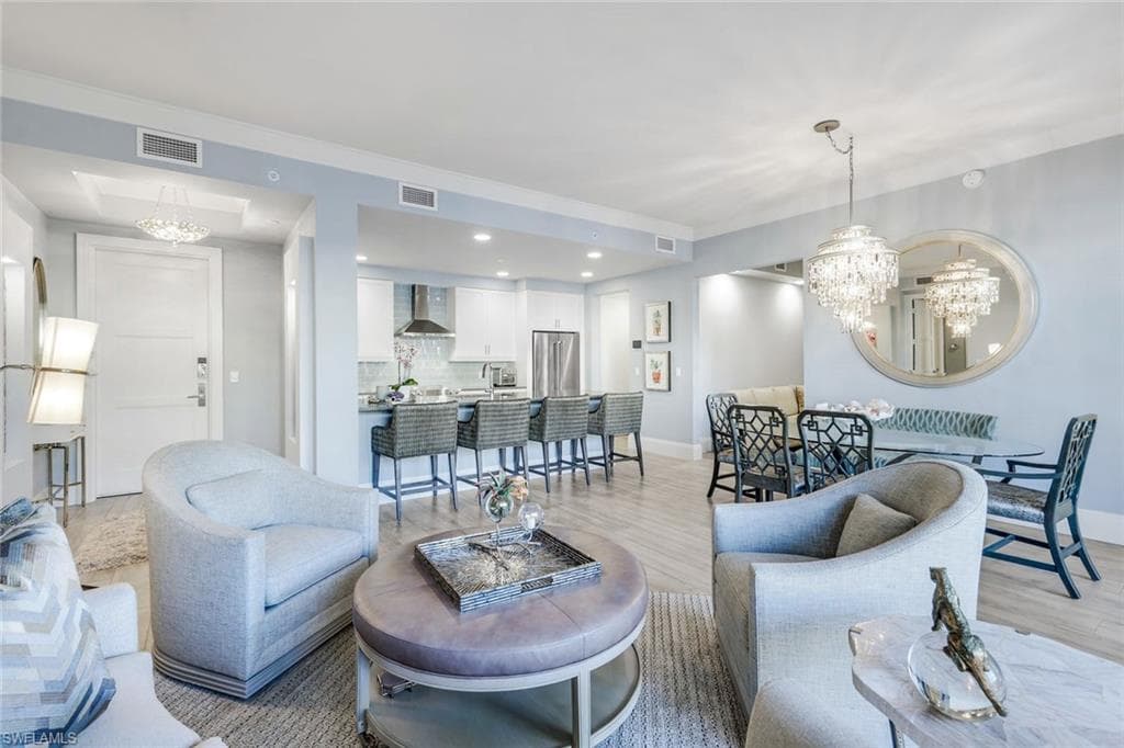 1035 3rd AVE S 406 NAPLES, FL 34102