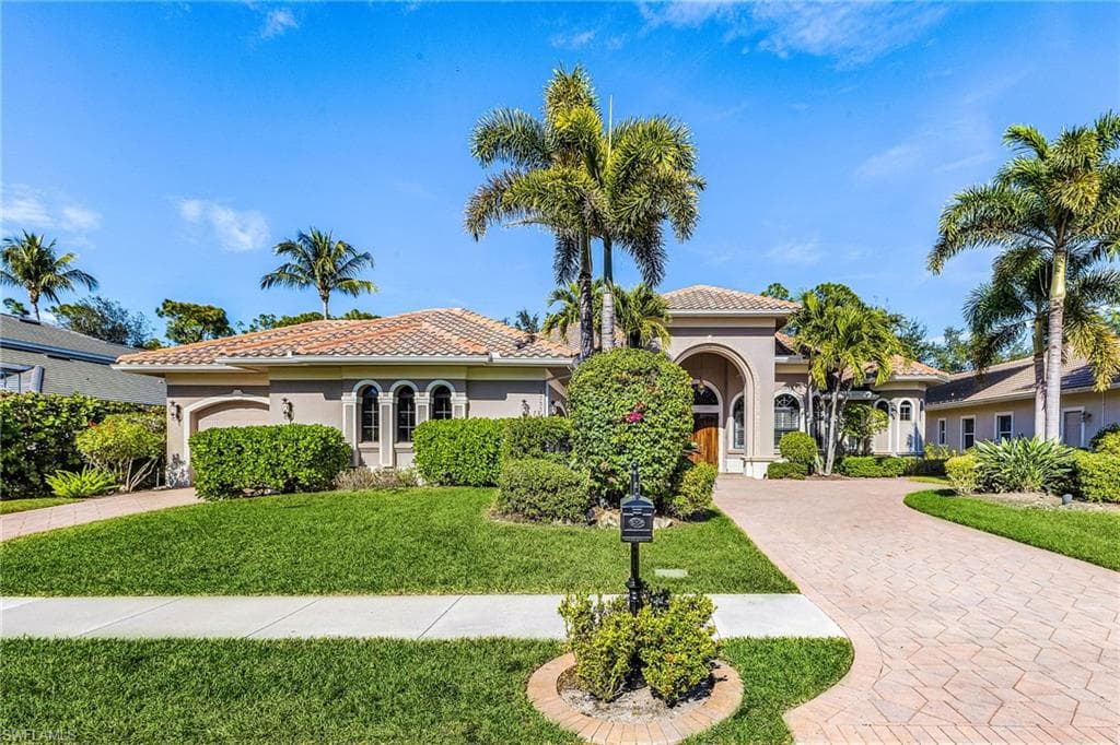 1733 supreme CT NAPLES, FL 34110