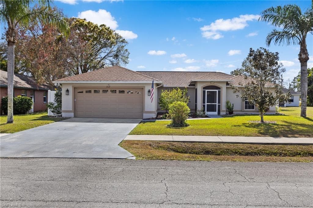 2607 8th ST W LEHIGH ACRES, FL 33971