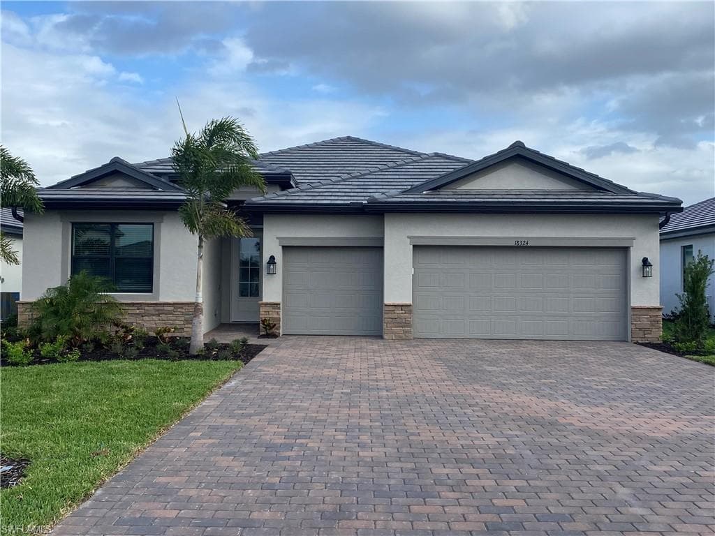 18324 Ridgeline DR ESTERO, FL 33928