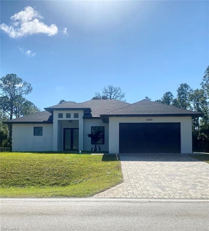 2005 W 10th ST LEHIGH ACRES, FL 33972