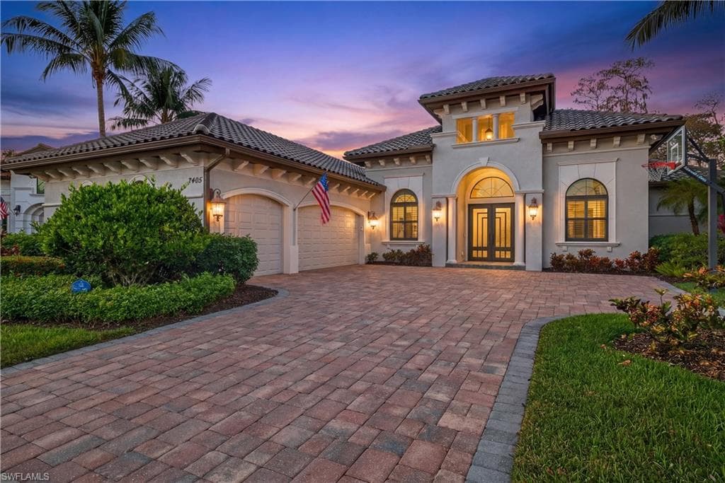 7405 Acorn WAY NAPLES, FL 34119