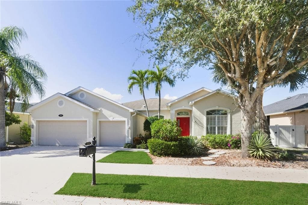 366 Burnt Pine DR NAPLES, FL 34119
