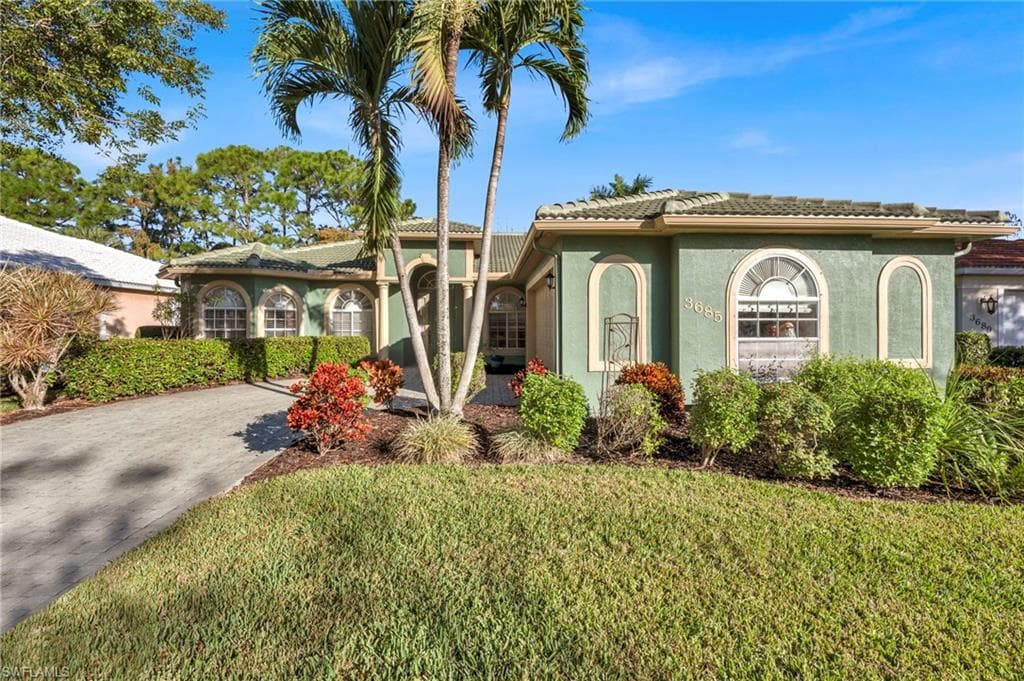 3685 Yosemite CT NAPLES, FL 34116