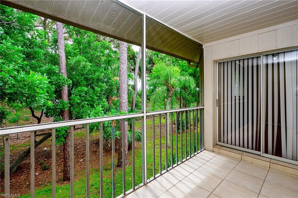 2370 Naples Trace CIR 7 NAPLES, FL 34109