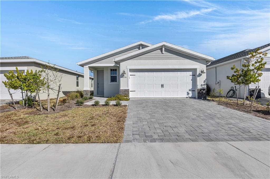 44254 Frontier DR PUNTA GORDA, FL 33982