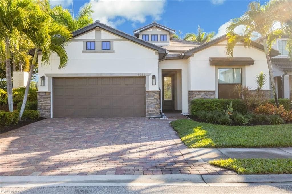 7222 Wilton DR NAPLES, FL 34109