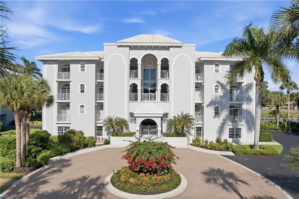 591 Audubon BLVD B-302 NAPLES, FL 34110
