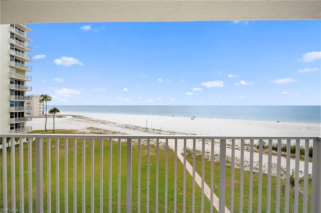 7330 Estero BLVD 303 FORT MYERS BEACH, FL 33931