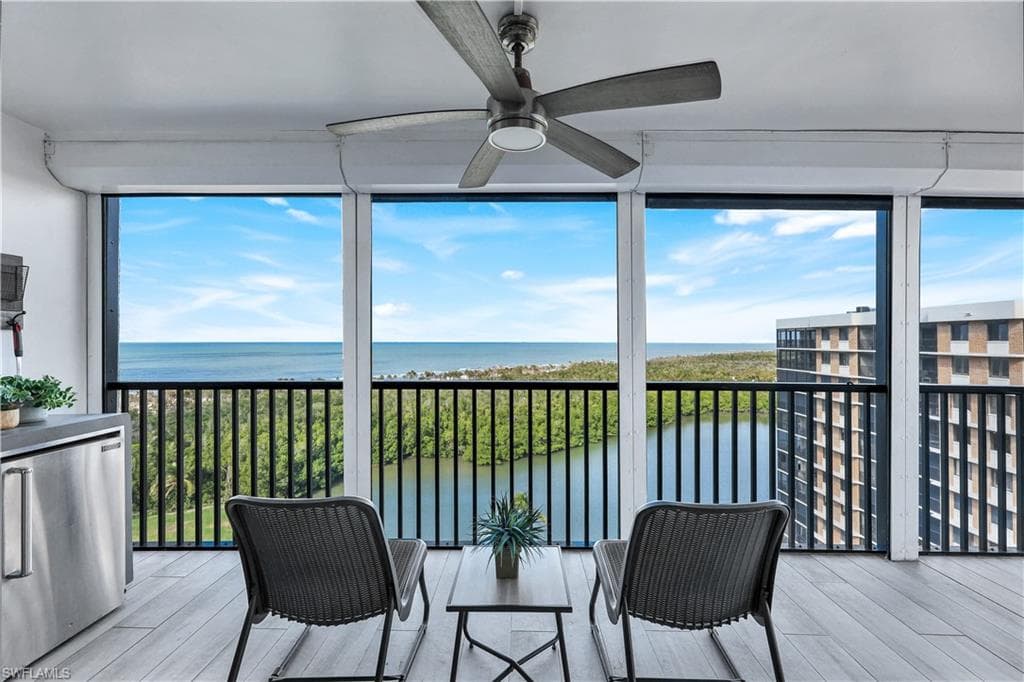 11 Bluebill AVE 1105 NAPLES, FL 34108