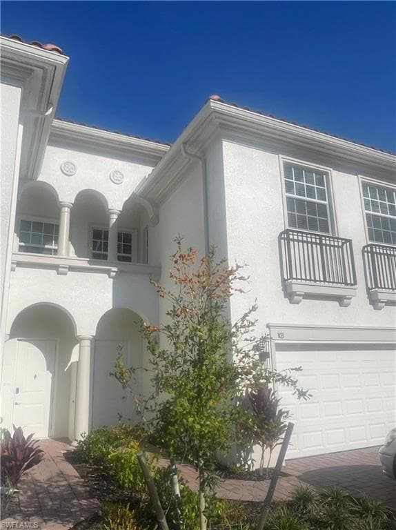 7024 Ambrosia LN 906 NAPLES, FL 34119