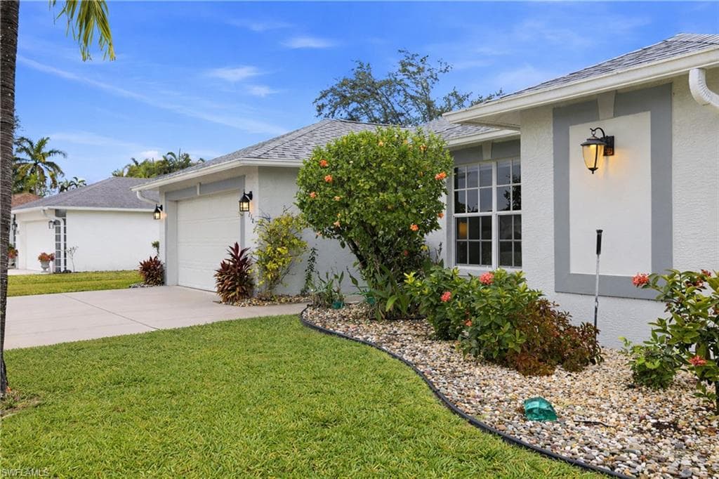 218 Marseille DR NAPLES, FL 34112