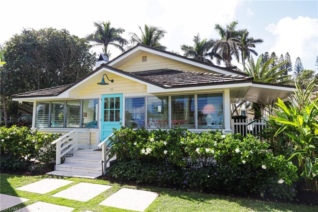 XXXX 11th AVE S NAPLES, FL 34102