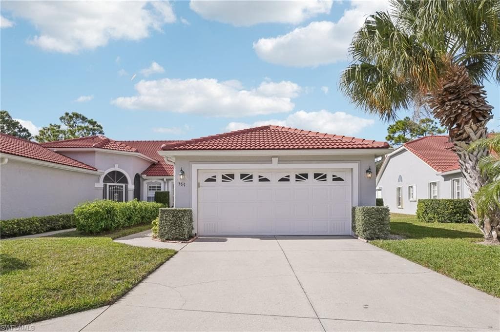 387 Melrose PL NAPLES, FL 34104