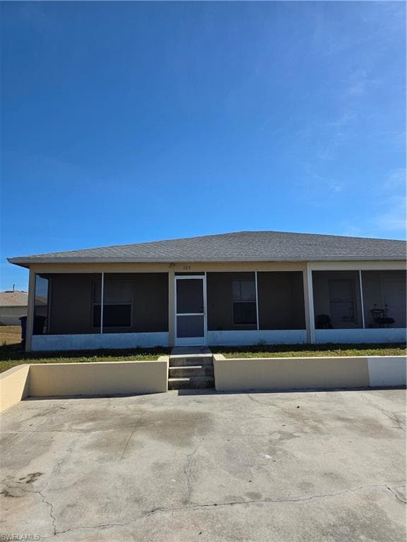 125 Ivan AVE S LEHIGH ACRES, FL 33973