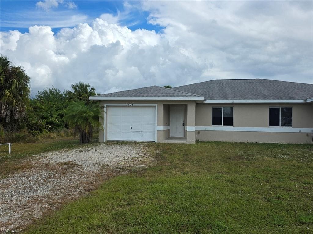 2502 Park RD LEHIGH ACRES, FL 33971