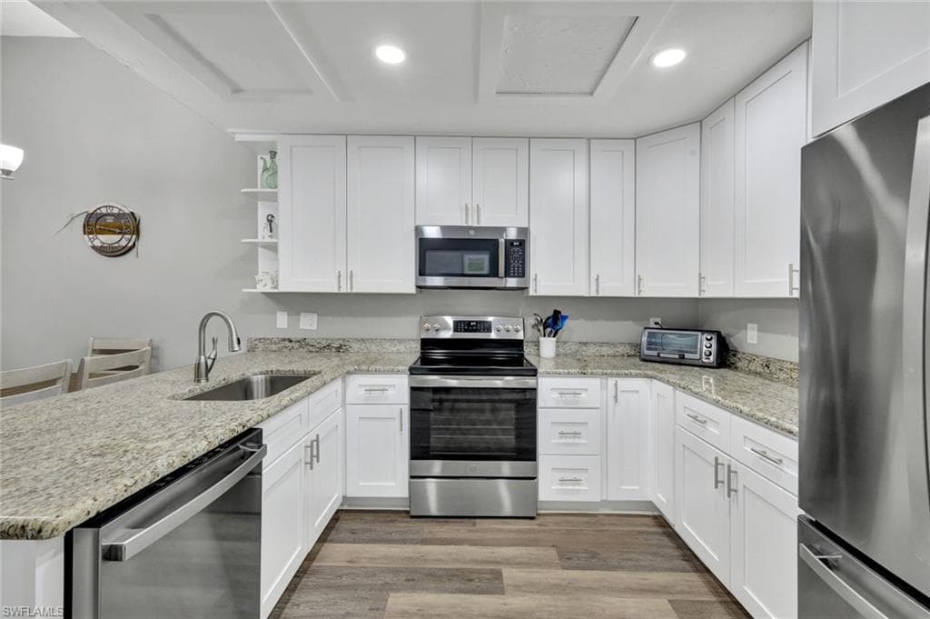 6416 Royal Woods DR FORT MYERS, FL 33908