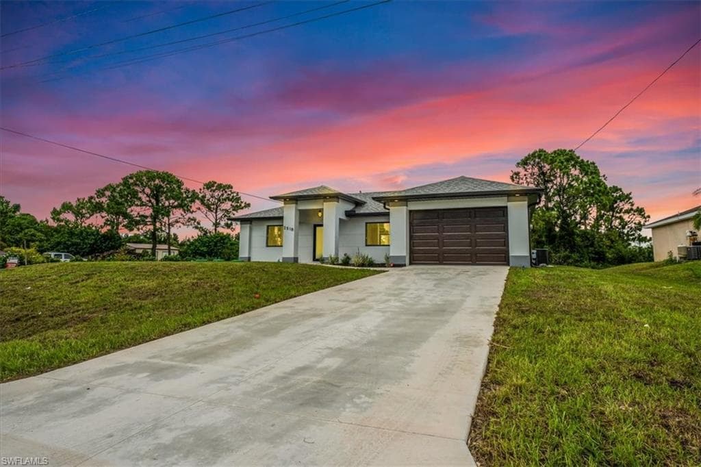 3213 24th ST SW LEHIGH ACRES, FL 33976