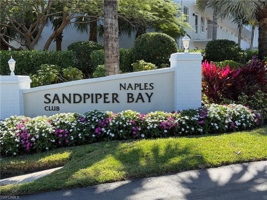 3032 Sandpiper Bay CIR G305 NAPLES, FL 34112