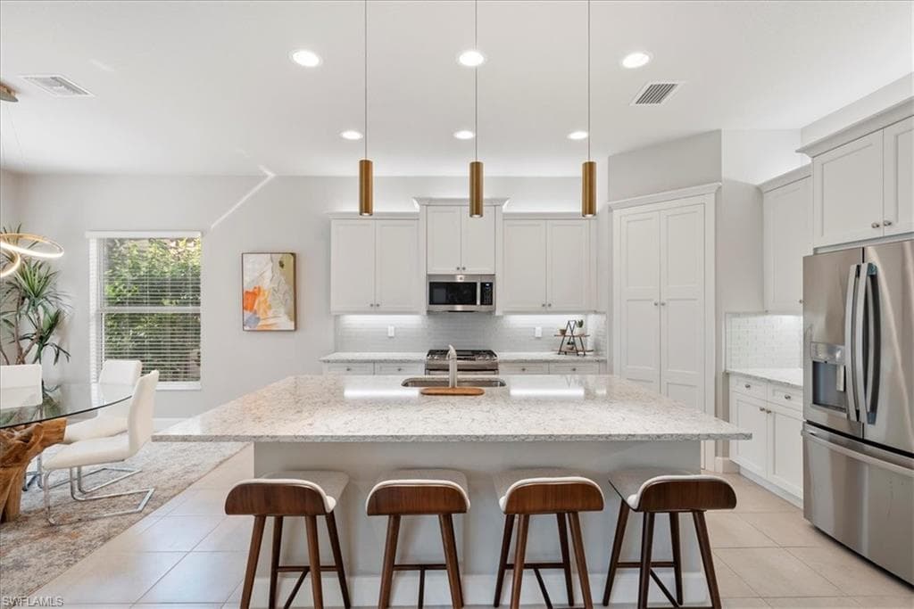 28422 Capraia Dr BONITA SPRINGS, FL 34135