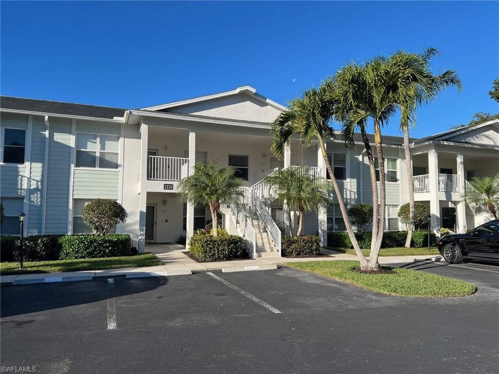 1215 Sarah Jean CIR J204 NAPLES, FL 34110