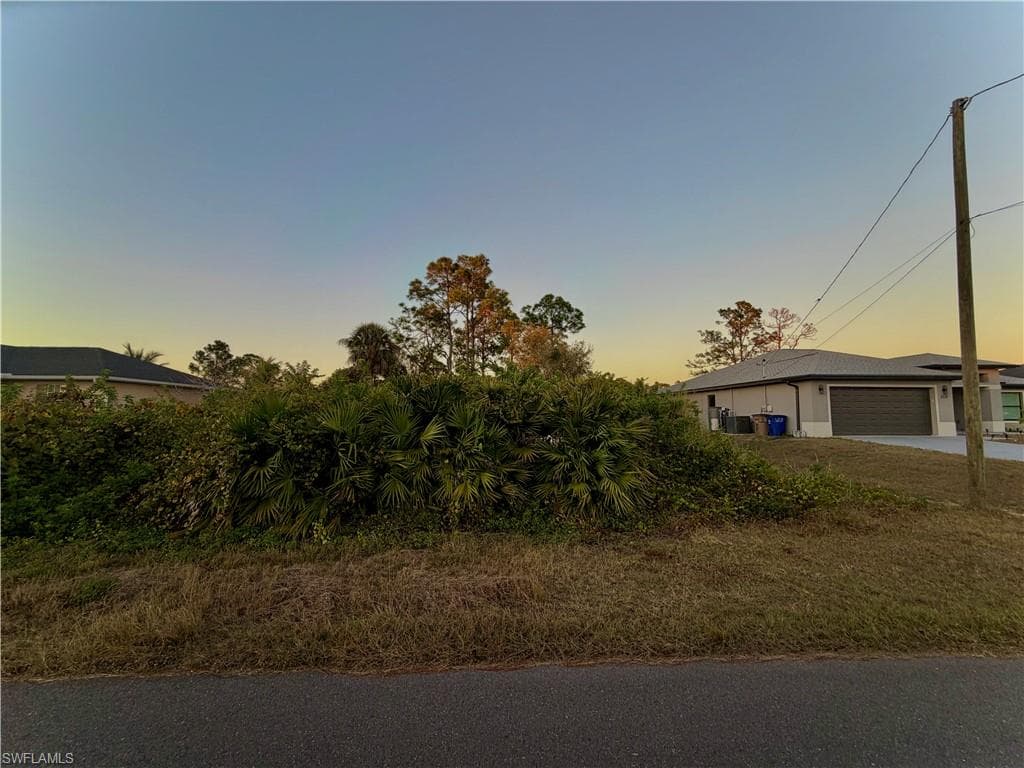3214 4th ST SW LEHIGH ACRES, FL 33976