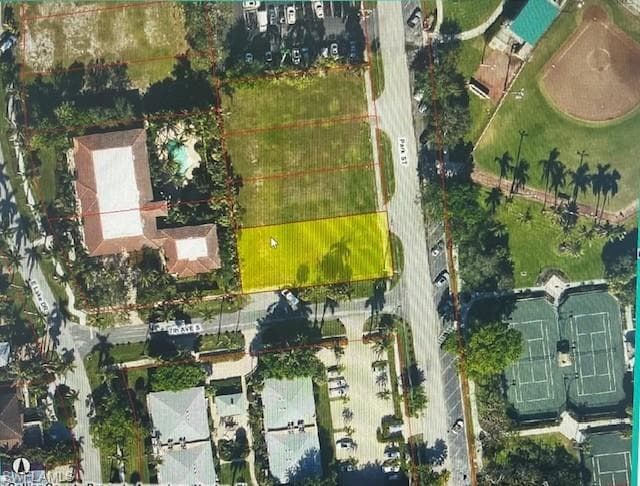 680 Park ST NAPLES, FL 34102