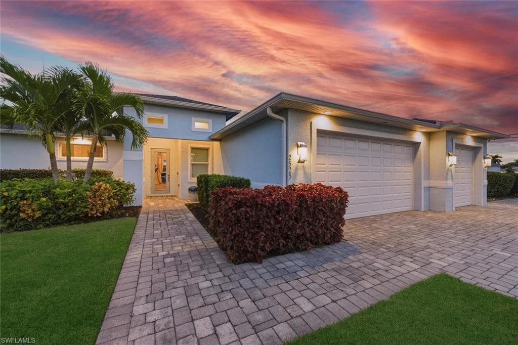 2525 Gleason PKWY CAPE CORAL, FL 33914