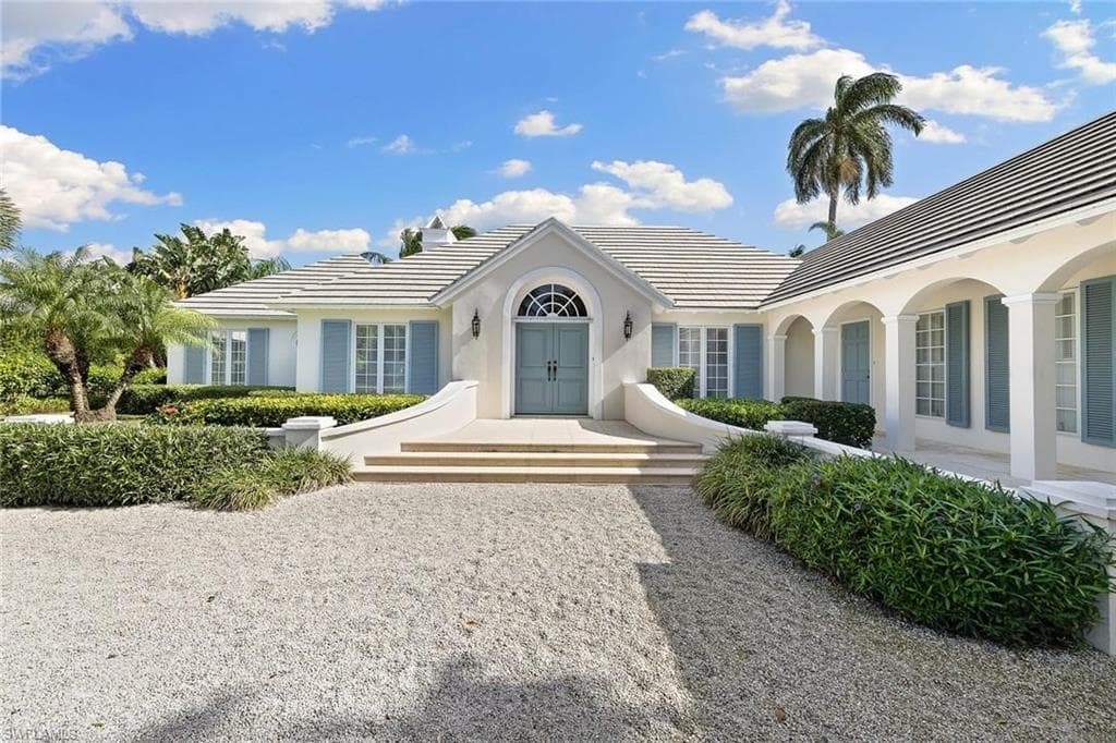3323 Gin LN NAPLES, FL 34102