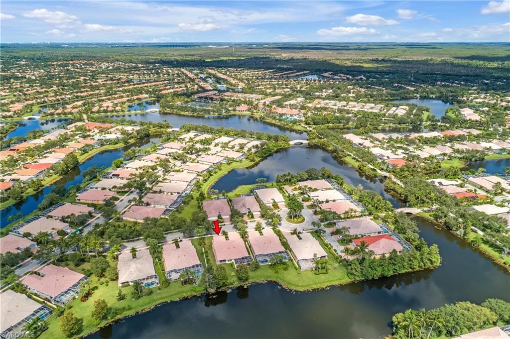 15351 Upwind DR BONITA SPRINGS, FL 34135