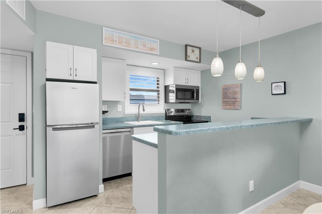 1012 Anglers CV D507 MARCO ISLAND, FL 34145