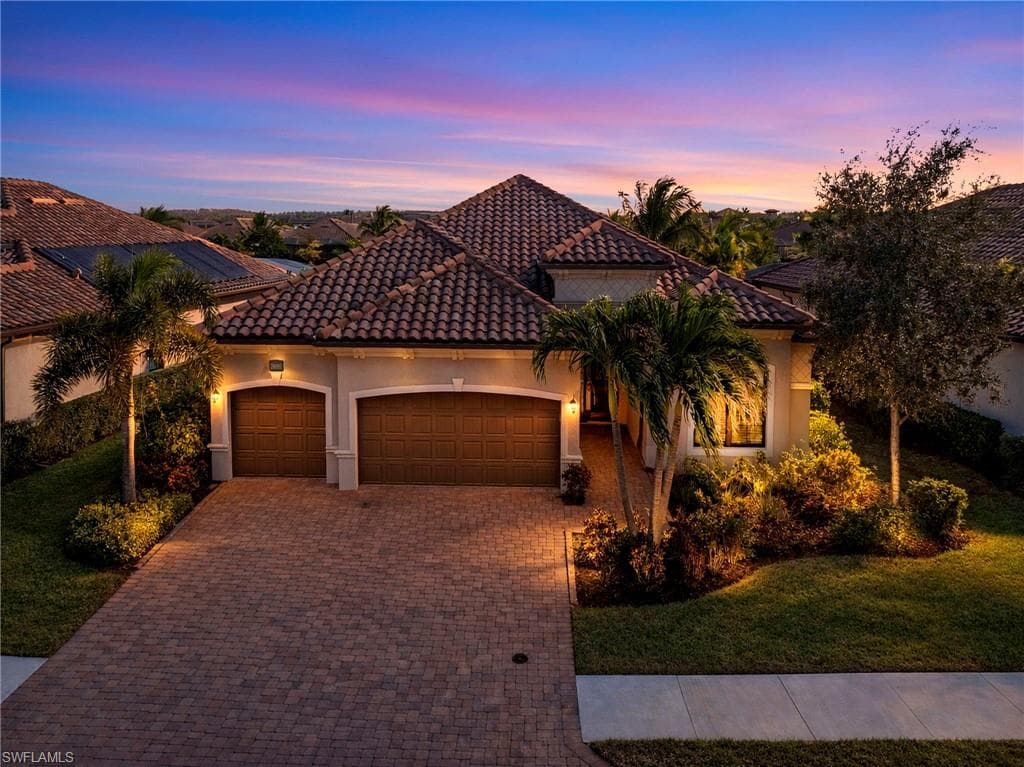 28095 Kerry CT BONITA SPRINGS, FL 34135
