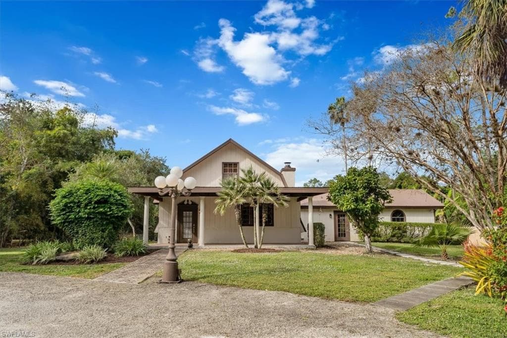 565 3rd ST SW NAPLES, FL 34117