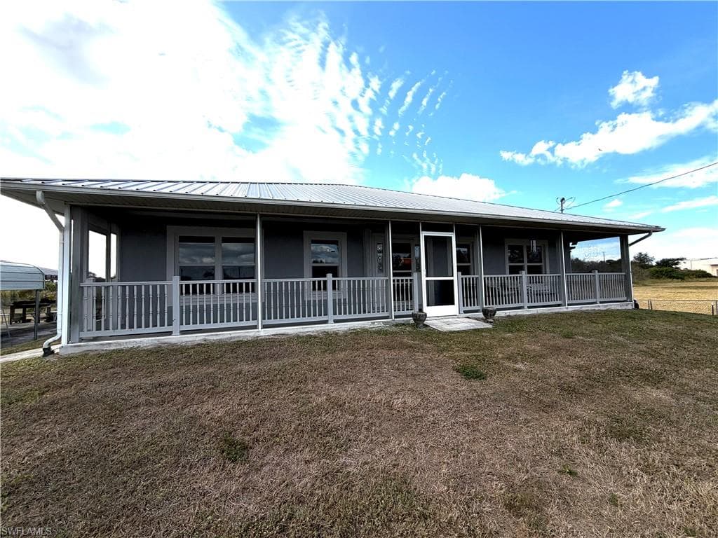 2800 Rustic LN NORTH FORT MYERS, FL 33917