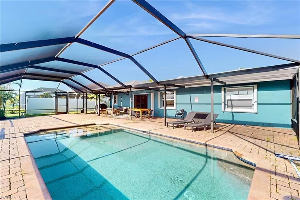 3009 SW 5th AVE CAPE CORAL, FL 33914