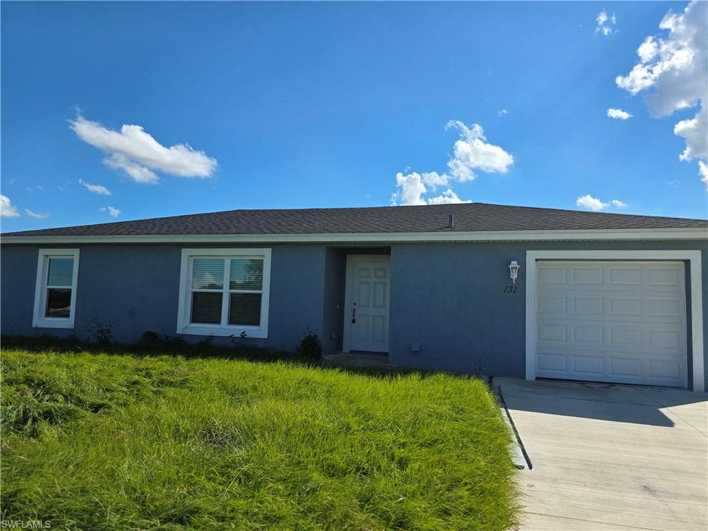 131 Carousel AVE LABELLE, FL 33935