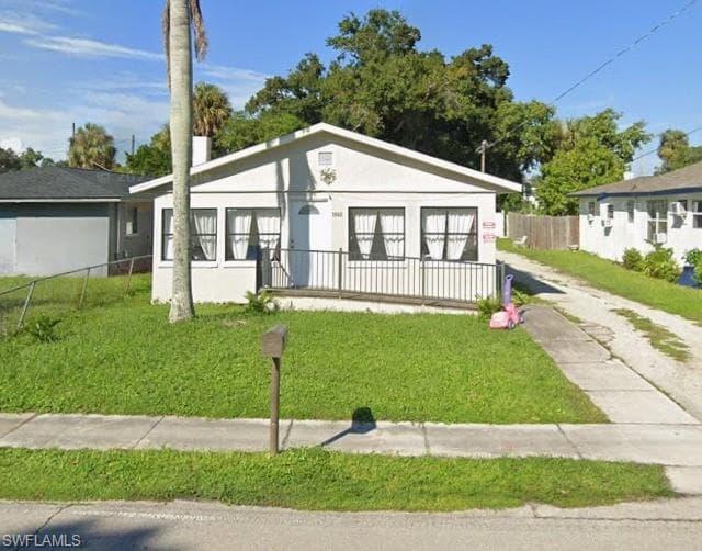 1868 High ST FORT MYERS, FL 33916